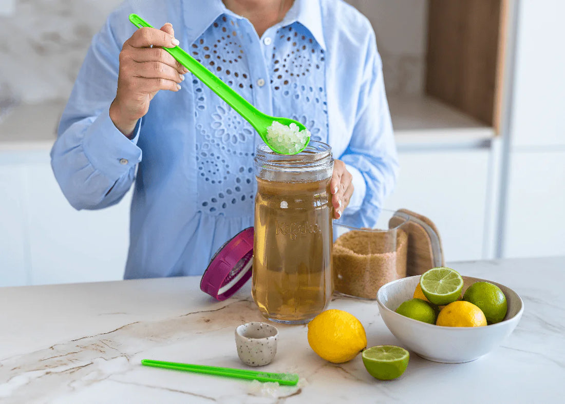 THE ULTIMATE GUIDE TO WATER KEFIR