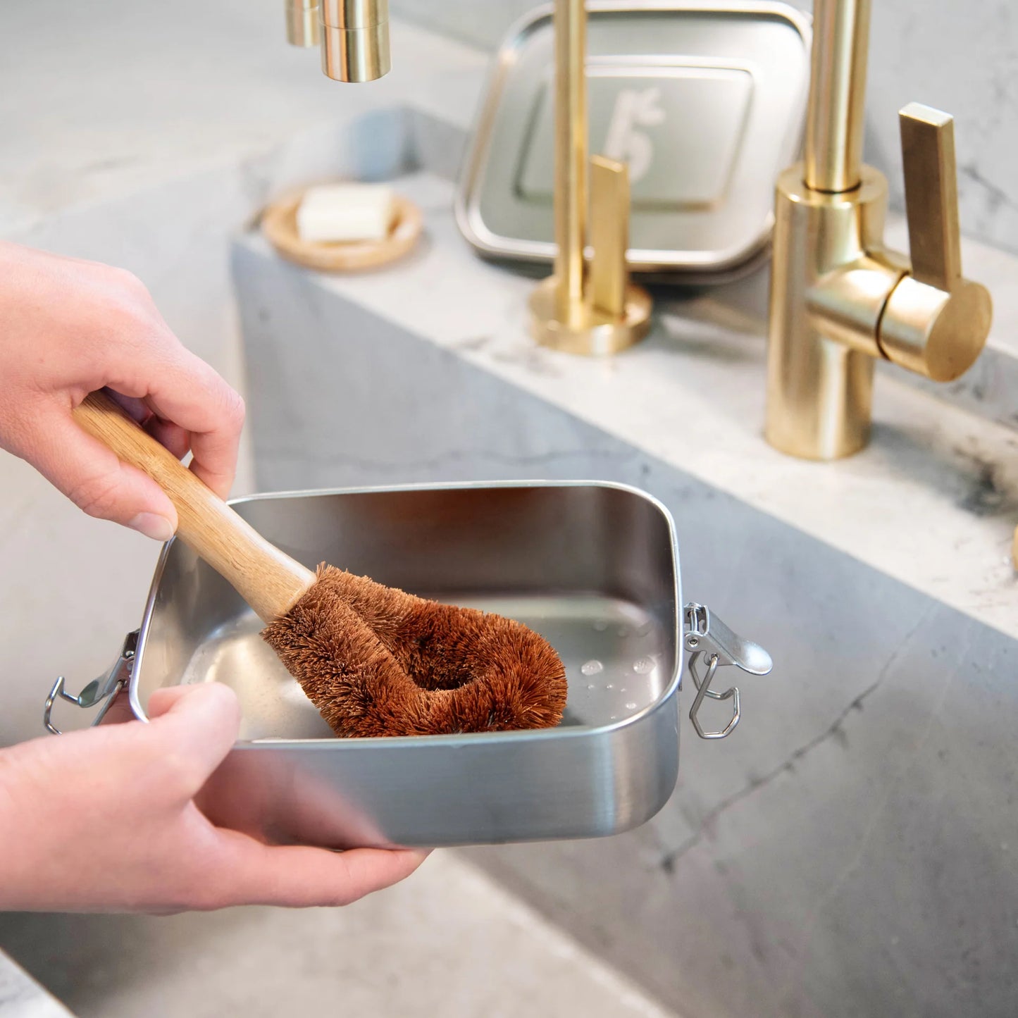 Dish Brush with Coconut Bristles 46128B
