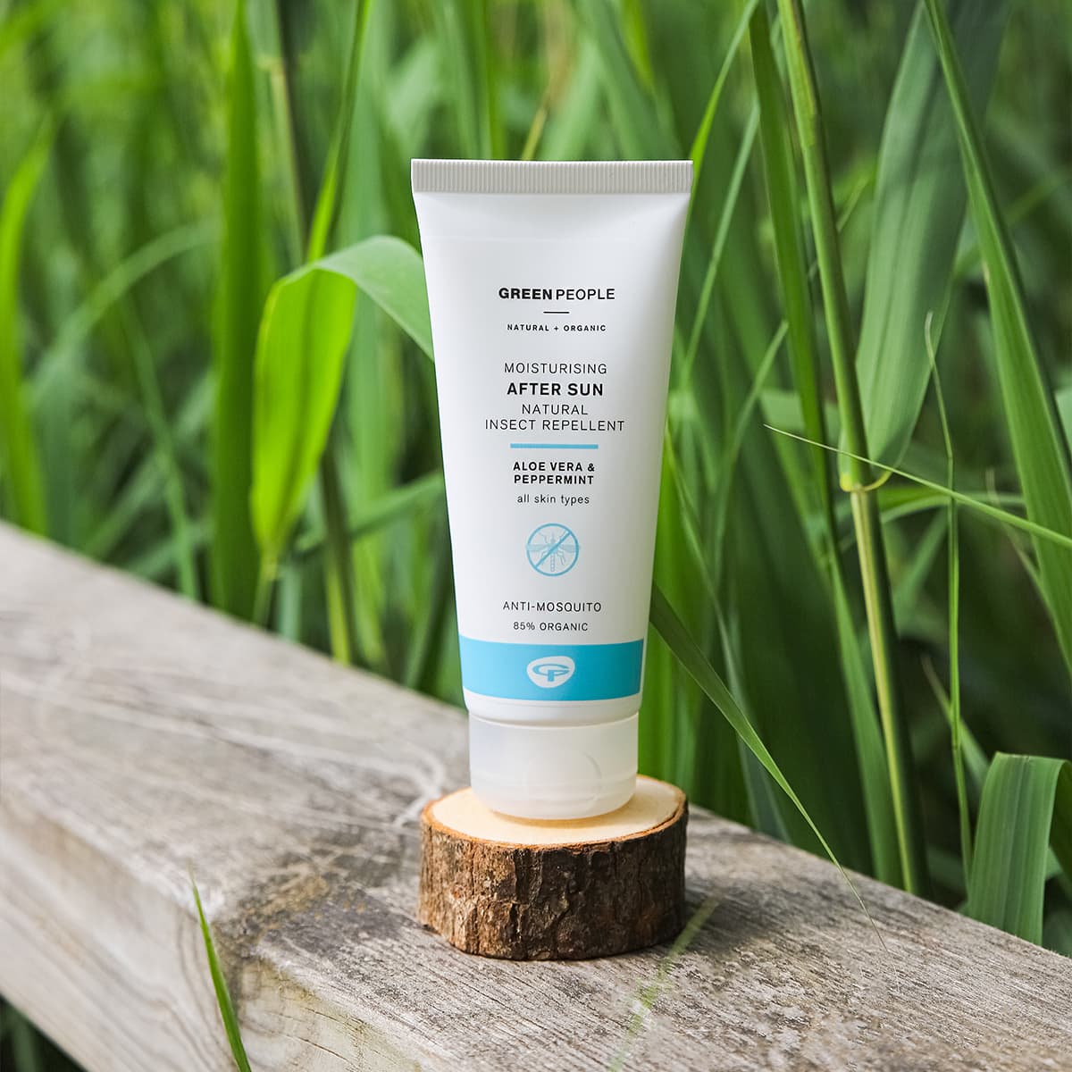 Moisturising After Sun with Insect R 49896A
